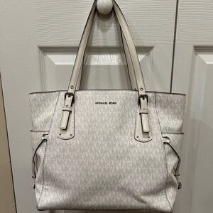 White Michael Kors leather tote bag